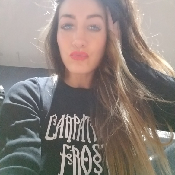 Meet your Posher, Chara - Picture 4 of 10